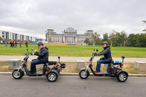 Berlino città: tour guidato di 2 ore in E-Scooter a ruote grasseBerlino città: tour guidato di 2 ore in bicicletta elettrica a ruote grasse