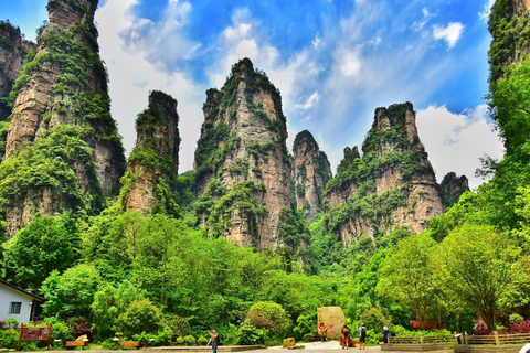 Zhangjiajie: National Forest Park & Charming Xiangxi Ticket 4-Day Park Ticket and Charming Xiangxi Show Ticket C