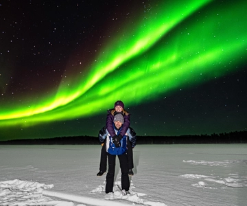 Rovaniemi: Guaranteed Northern Lights Tour with Photos