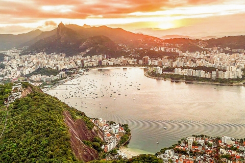 Rio de Janeiro : Christ, Pain de Sucre, Selaron et barbecueVisite en van avec visite de la ville, billets et déjeuner