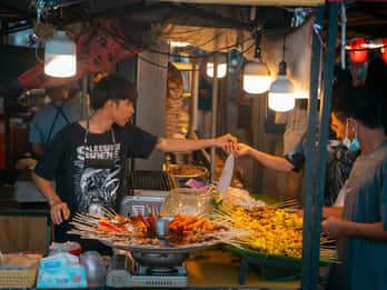 Visite guidée de Khaolak au marché du dimanche et à l'éléphant secouru