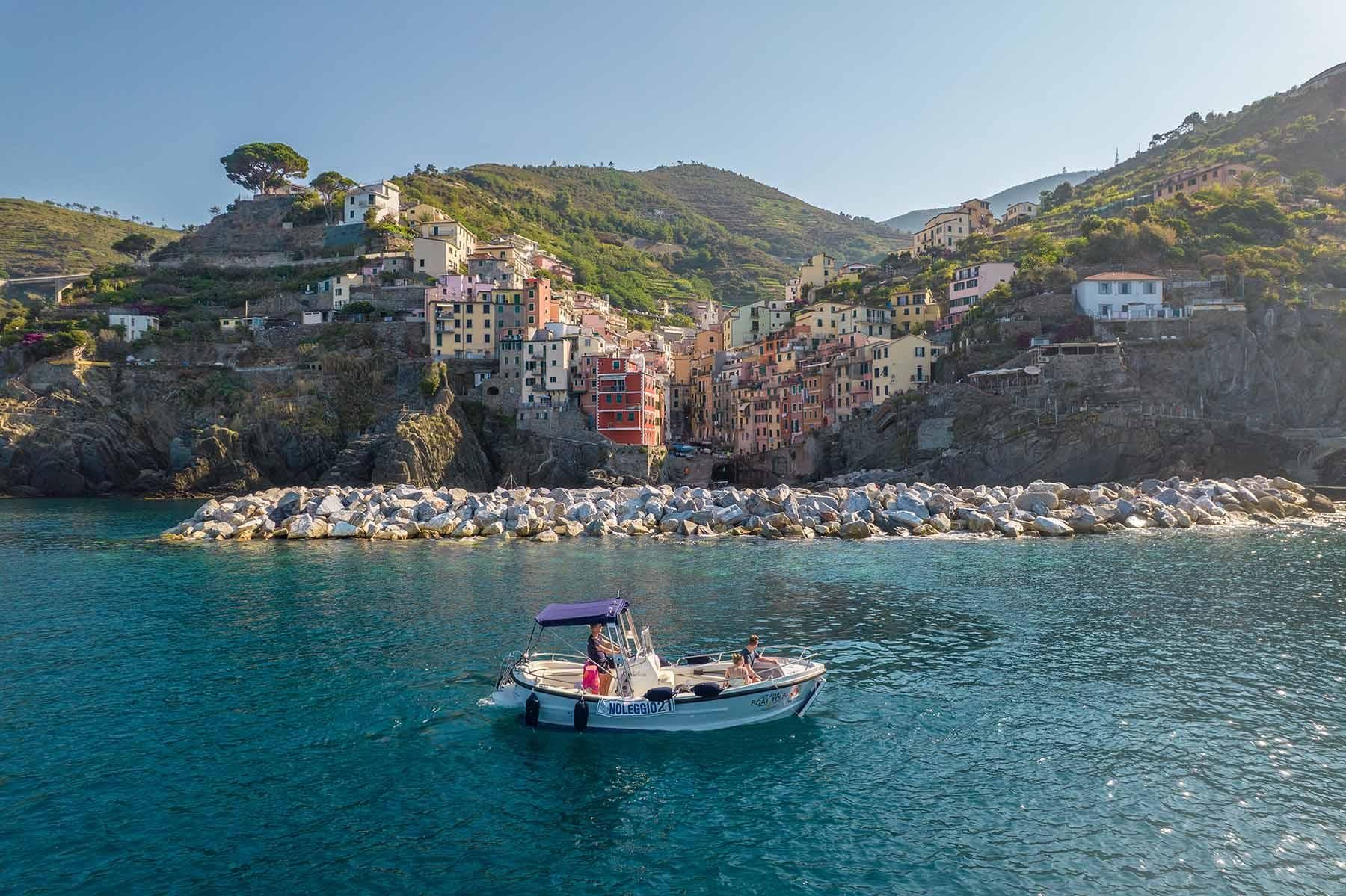 Cinque Terre: Meereshöhlen & verstecktes Schwimmerlebnis (2,5 Stunden)