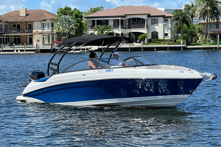 Fort Lauderdale: 11 People Private Boat Rental 6 Hours Rental