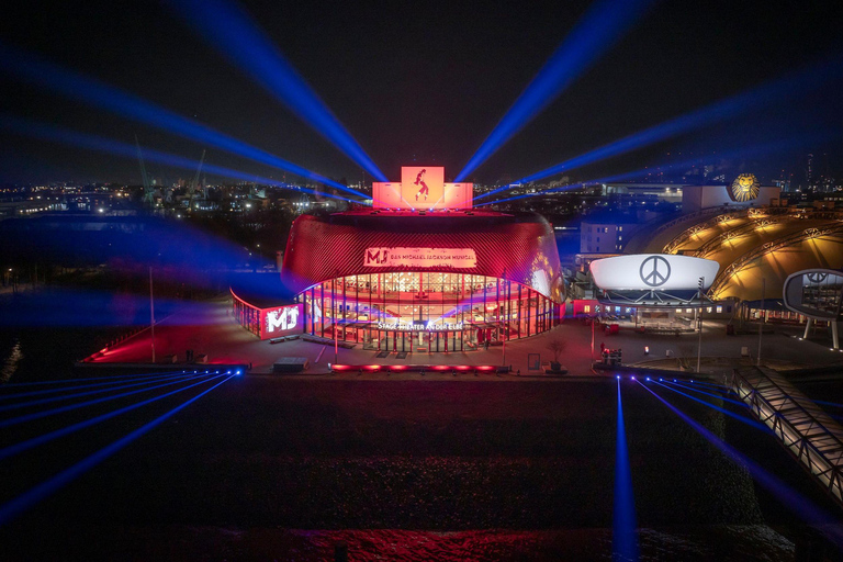 Hamburg: MJ – THE MICHAEL JACKSON MUSICAL & Boat Transfer