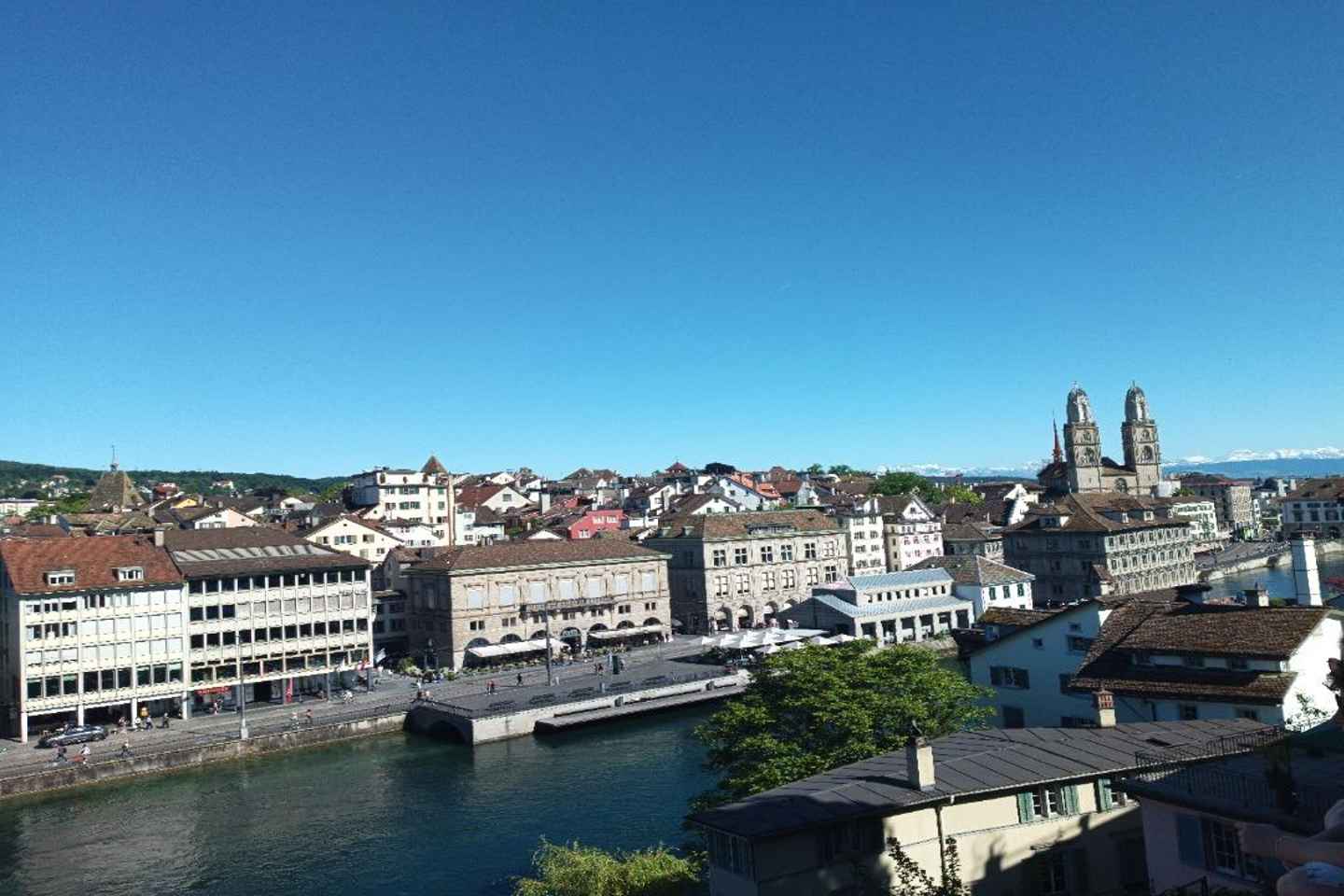 Chocolate, Art, and History walking tour of Zurich