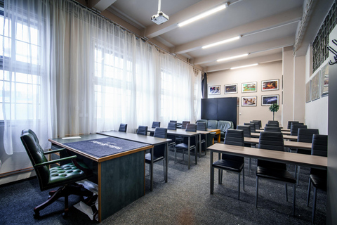 Prague: Target Gun Shooting Experience with Hotel Pickup Prague Target Gun Shooting & Transport & 3 Guns - 25 Shots