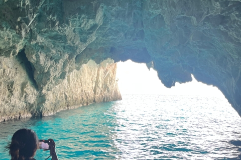 Zakynthos: Wycieczka półdniowa VIP i rejs do Navagio i jaskińOdbiór ze statku wycieczkowego MSC ARMONIA