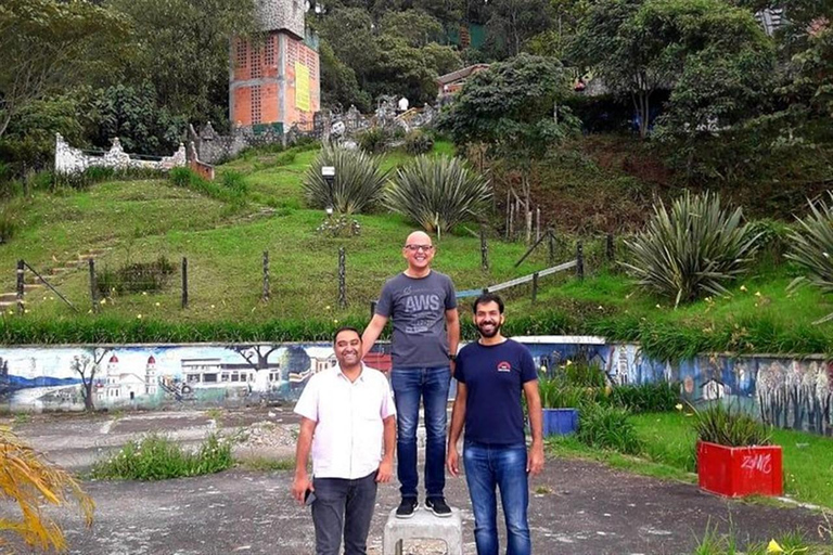 Medellin: Pablo Escobar Tour and Comuna 13