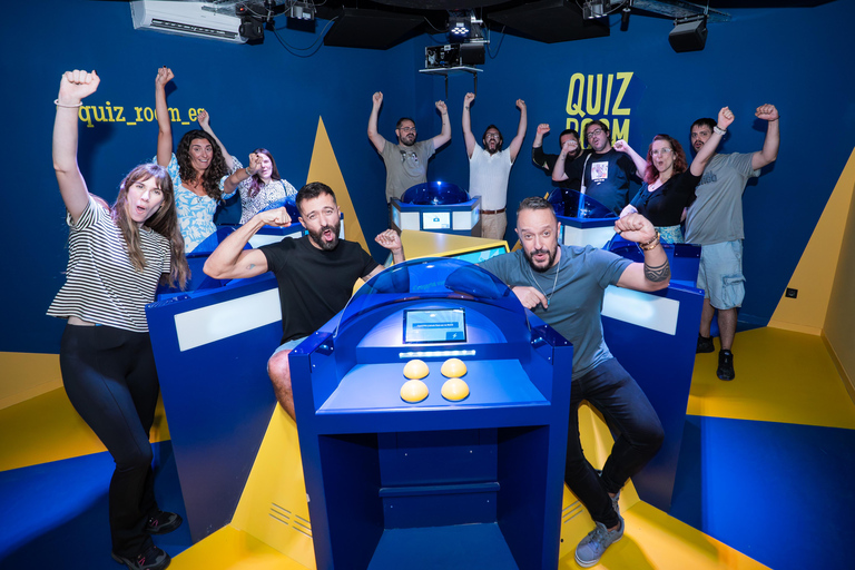 Lyon: Quiz Room - Experience a team TV game!