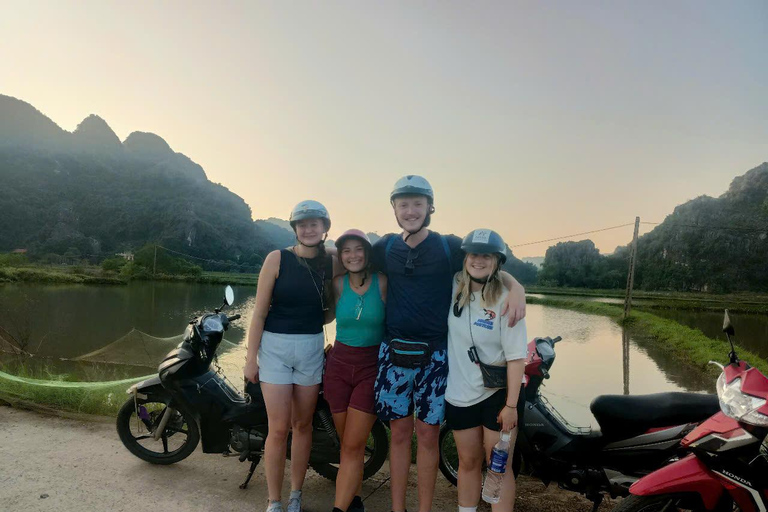 Hanoi: 2-dagars tur till Ninh Binh med boende i privathem och buss till Phong Nha