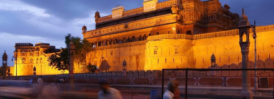 Promenade nocturne à Bikaner : culture, lumières et histoires