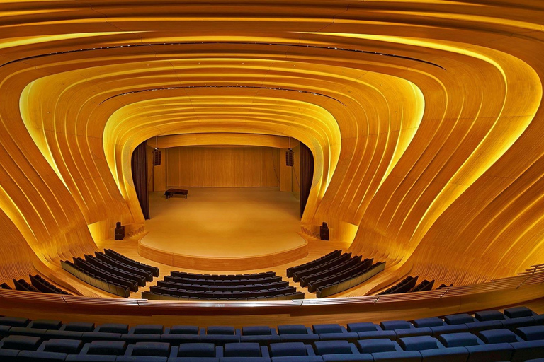 Baku: Guided City Highlights Tour with Scenic River Cruise