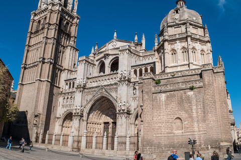 From Madrid: Private Segovia & Toledo Tour with Hotel Pickup