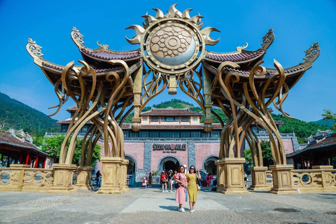 Privéauto naar Golden Bridge en terug van Hoi An