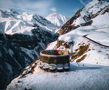 Tbilisi: Excursão de 1 dia em grupo a Kazbegi