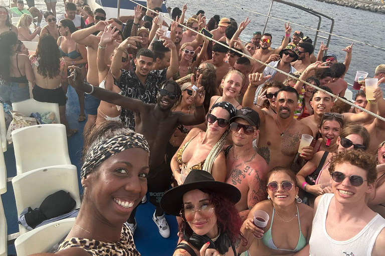 Desde Puerto Rico: Fiesta en barco por la costa.Desde Puerto Rico: Fiesta en barco por la costa