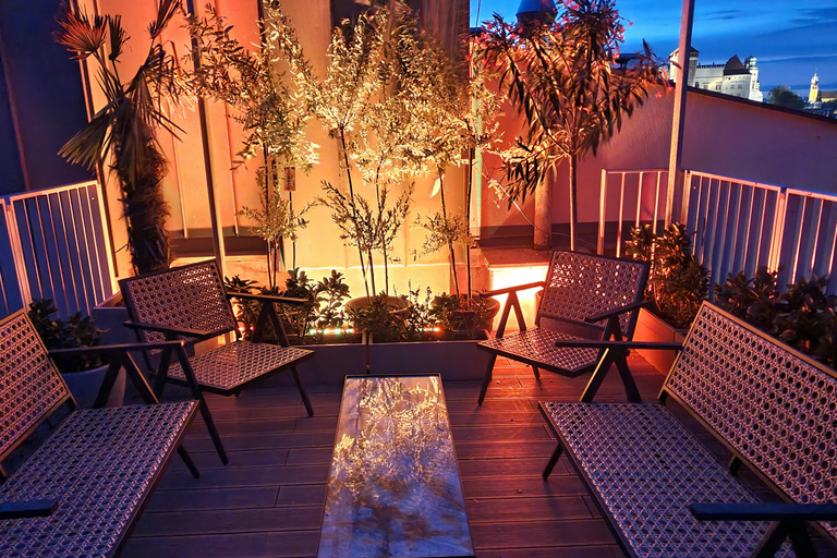 Krakow: Reservation at a Hidden Rooftop Bar with 1 Cocktail