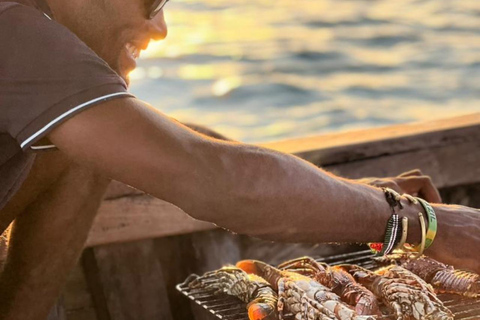 Zanzíbar: Crucero romántico al atardecer con cenaSunset Diner con servicio de recogida del hotel