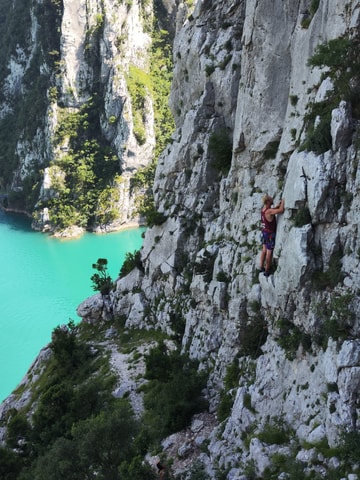 Tirana: Boville Hike and Rock Climbing Day Trip