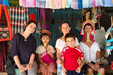 Chiang Rai:Guided Highlights Full-Day Tour-FREE LUNCH BUFFET Experience the Wonders of Chiang Rai with Free Thai Buffet