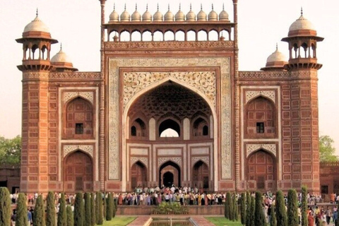 Depuis Delhi : Visite du Taj Mahal au coucher du soleil et visite d'AgraVoiture avec chauffeur, guide, entrée des monuments et déjeuner
