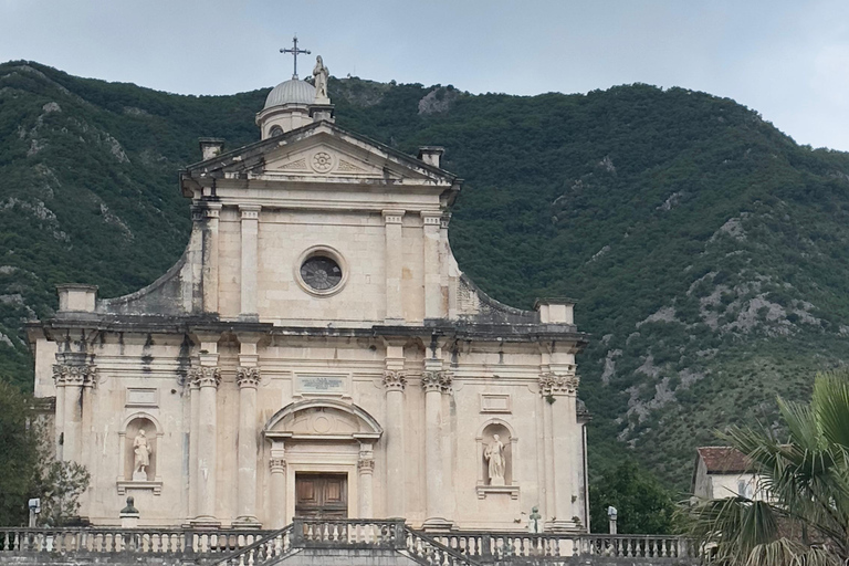 Kotor: eTukTuk Tour with Prčanj, Tivat, and Trojica Hill