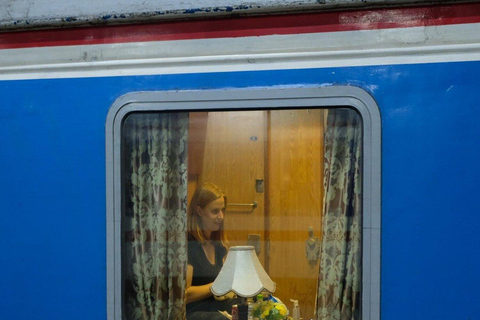 Sleeping Train Railway between Ha Noi and Sapa (Lao Cai) The route Ha Noi to Sapa (Lao Cai)