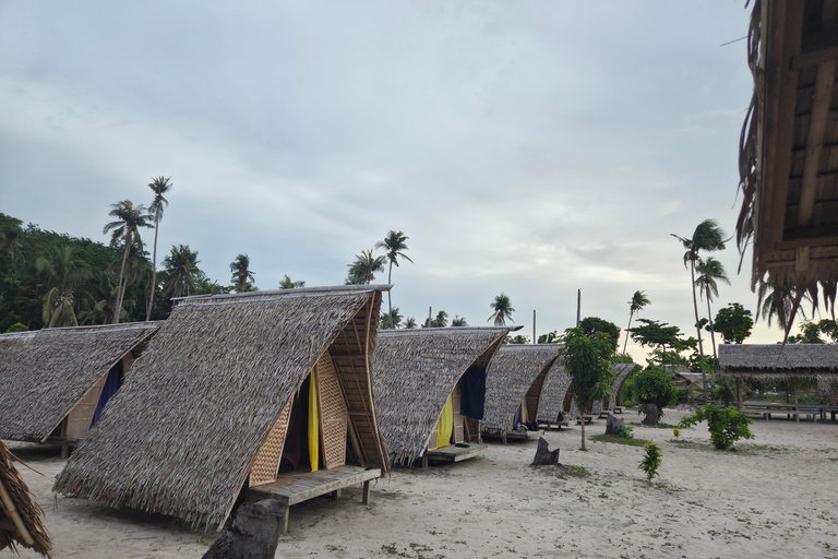 From Coron: 3-Day Island-Hopping Boat Trip to El Nido