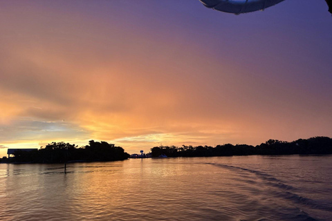 Melbourne Beach: Private Sunset Boat Tour at Sebastian Inlet