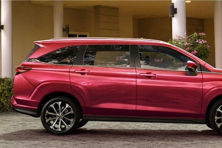 Hanoi: Transfer to/from Sapa by Luxury Private Car Round-trip private car between Hanoi and Sapa