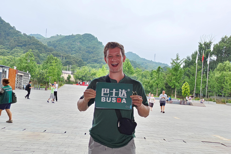 Popołudniowy transfer autobusem do Wielkiego Muru w Mutianyu + bilet wstępuTransfer samochodem do Mutianyu z biletem wstępu + odbiór z hotelu