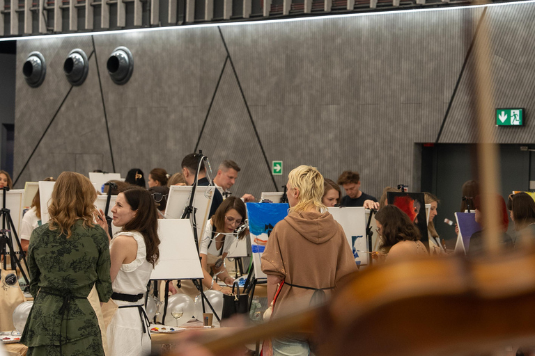 在格但斯克欣赏现场音乐会，绘画和品酒！格但斯克绘画和葡萄酒体验（含现场音乐会）！