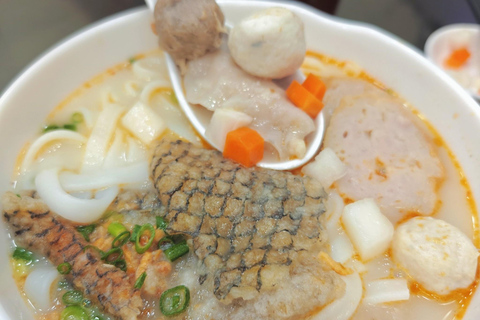 Guangzhou: Food Tour - Eat Like Local + Rice Roll Workshop