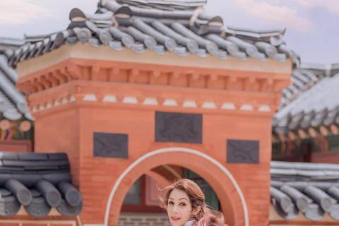 Seoul: Premium Hanbok Photo in Seoul by Sony Award Pro