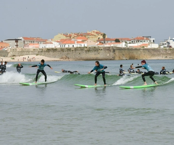 Peniche:Surflessen beginners, gemiddeld, gevorderd niveau