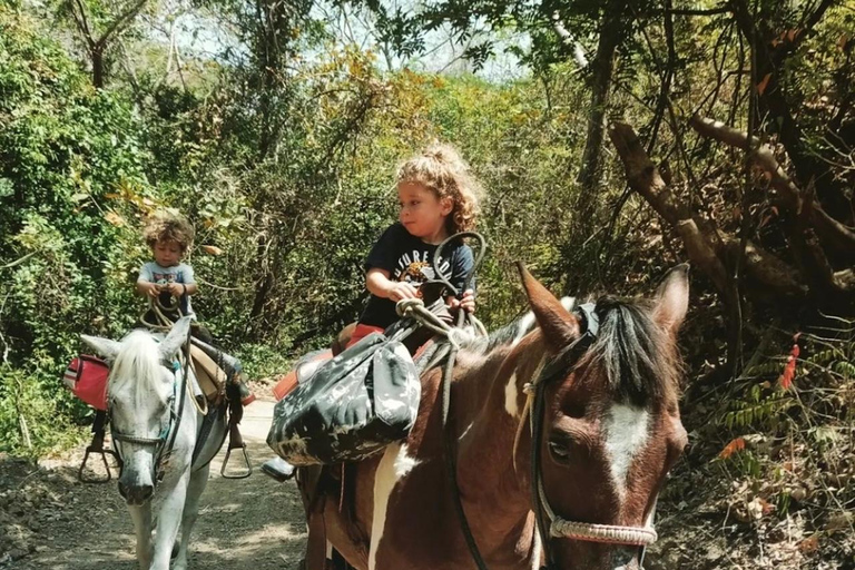 Playa Venao: Horseback Riding Tour