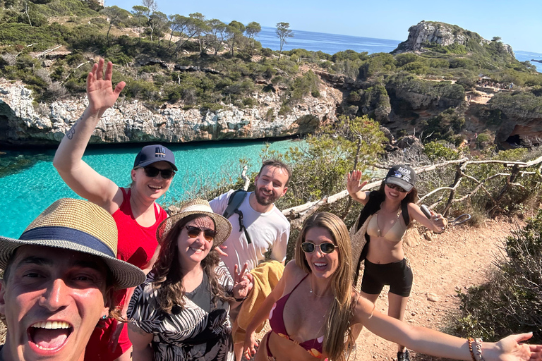 Caves Drach & Caló des Moro Full-Day VIP Tour w Local Guide