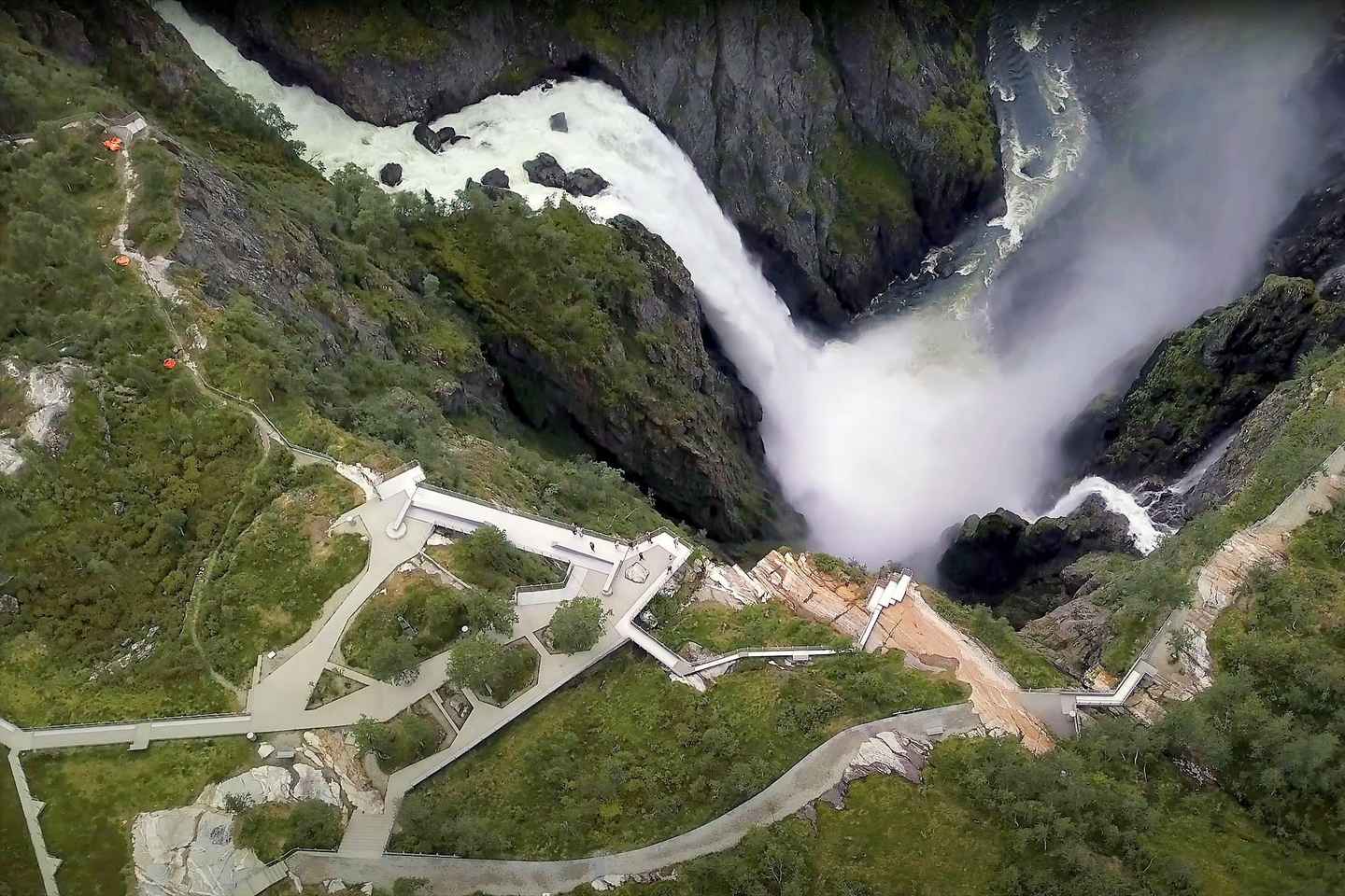 Vøringsfossen Waterfall – the Grand tour of Hardanger Fjord