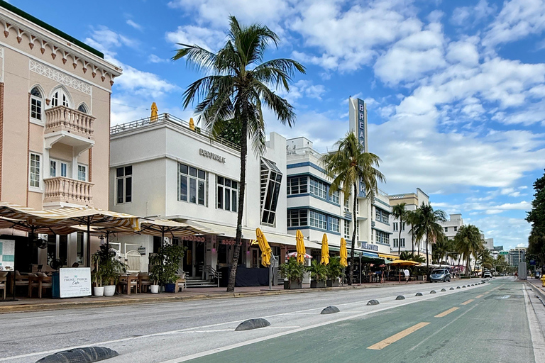 Art déco i świętowanie zachodu słońca – wycieczka piesza po Miami BeachArt déco i zachód słońca – wycieczka piesza po Miami Beach