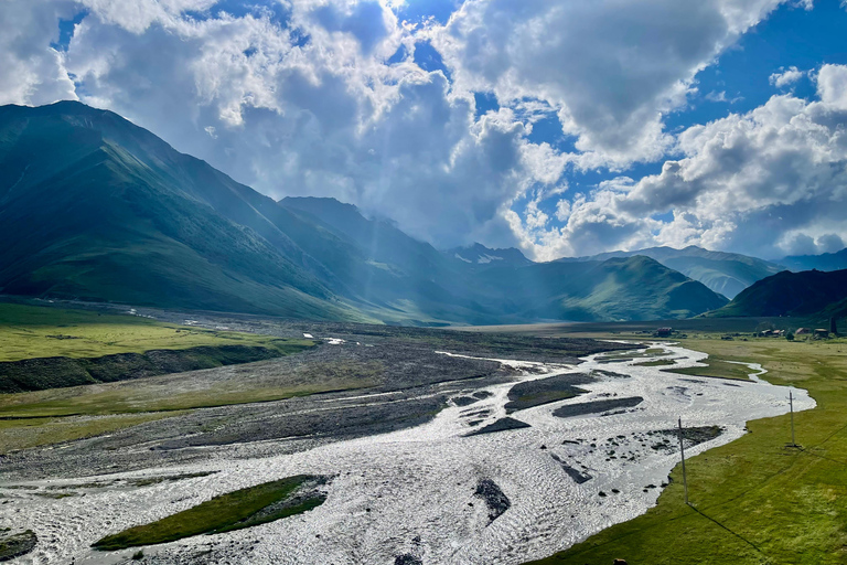 Região de Kazbegi: Caminhadas de um dia