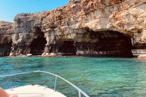Polignano a Mare: Boat Cruise, visit to the caves with Spritz