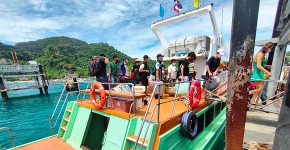 Krabi: 1-Way Ferry Transfer To/From Koh Phi Phi