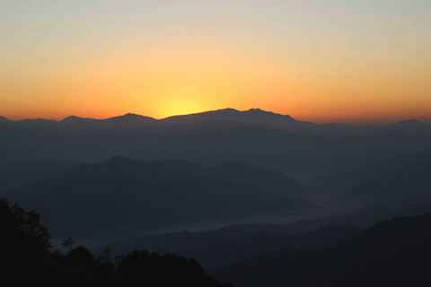 Kathmandu: Nagarkot Sunrise View private Tour and Hike