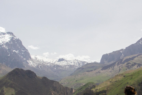 From Kuzun to Laza: Hiking Tour with Waterfalls Adventure