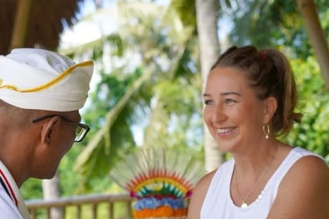 Bali: Palm Reading, Aura Chakras, Purification & Blessing