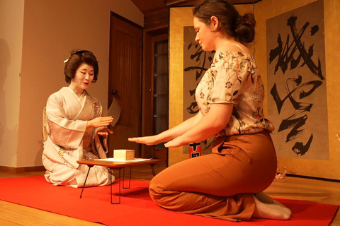 Tokyo: 1 Hour Geisha Show Experience in Asakusa