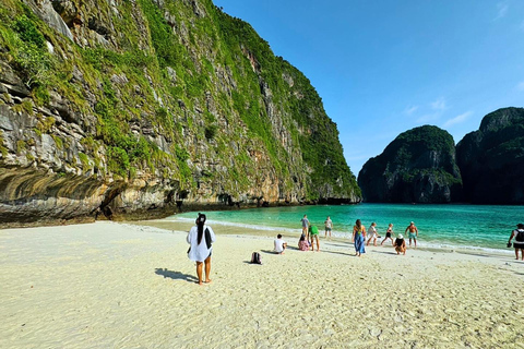 Phi Phi & Bamboo Islands: Island-Hopping Tour with Lunch Phi Phi & Bamboo Islands Island-Hopping Tour with Lunch