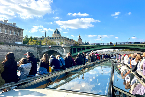 Paris: Day or Evening River Cruise with Musical Ambiance Paris: Evening River Cruise with Musical Ambiance & Postcard