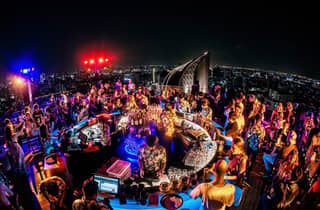 Bangkok bei Nacht: Lokale Partys in Ekamai und Thong Lo