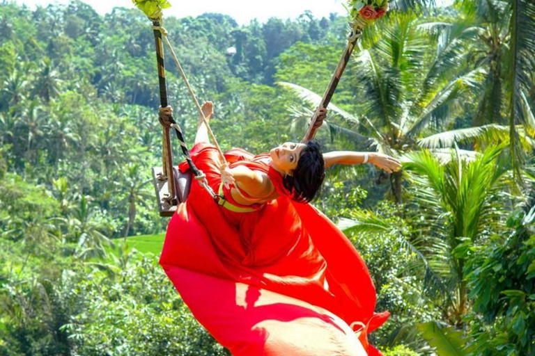 Bali Swing/Koi Boat Photo, Taman Beji Griya Waterfall Tour Tour with Include entry ticket